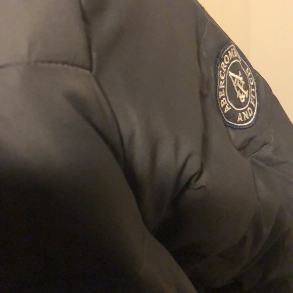 Abercrombie & Fitch Long Puffer Coat Waist Tie & Faux Fur Trim Hood Sz. L Gray - Picture 10 of 11